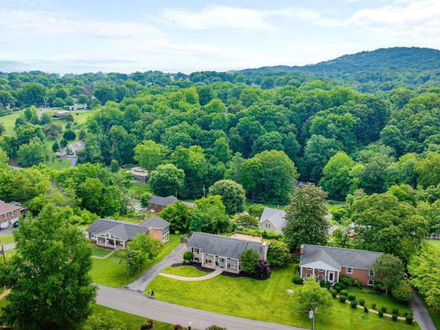 2125 Bonaire Road