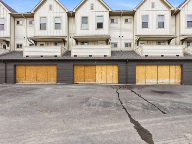 2125 E Howard Ave, Unit 103