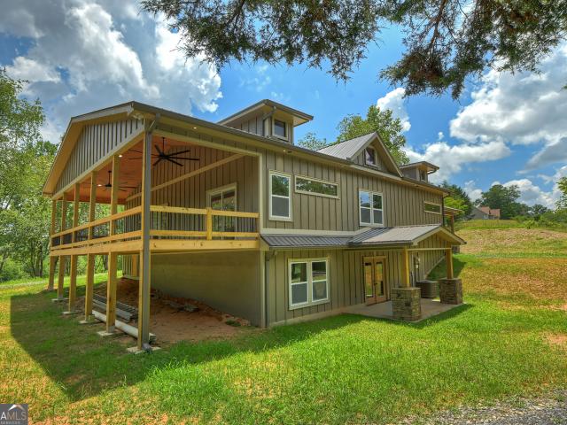 2125 Shady Grove