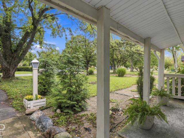 2125 W Coil Street