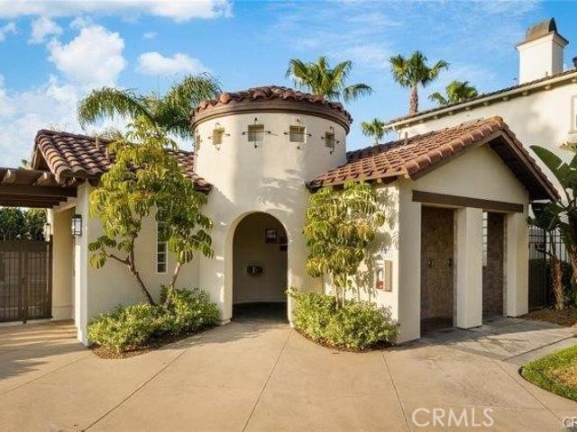 21261 Baeza Cir, Huntington Beach, CA 92648 | MLS #OC26154