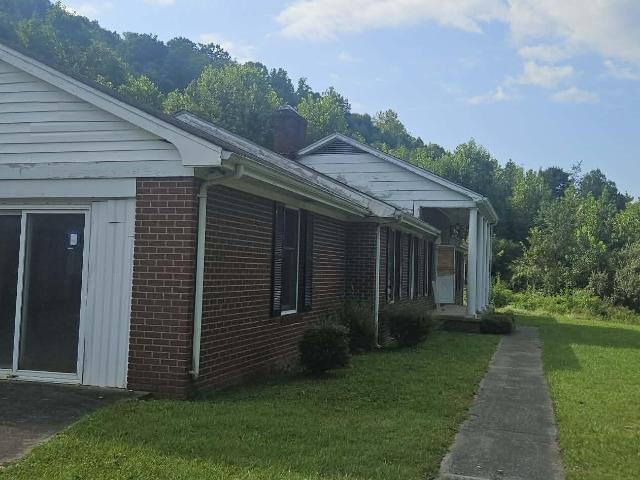 21267 State Highway 190