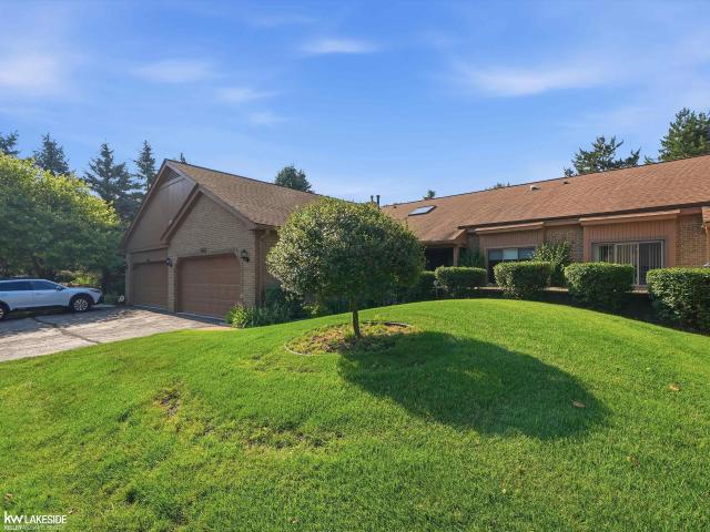 2126 London Bridge Drive