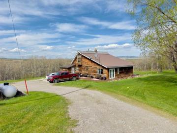 2127 Twp Rd 7 3A, Lundbreck, AB, T0K 1H0 house for sale | Listing ID A2309 | Royal LePage