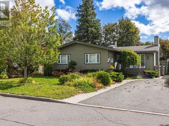 2128 Benjamin Avenue, Ottawa, ON, K2A 1P4 house for sale | Listing ID X13877 | Royal LePage