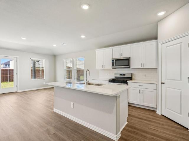 2128 Longchamp Lane