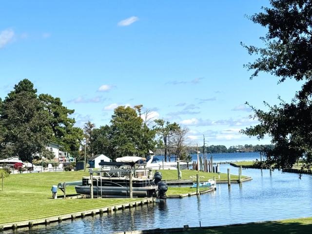 2128 Rivershore Road