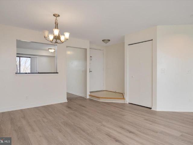 2129 Beach Village Court # 101