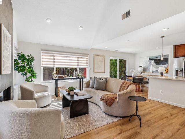 2129 Delucchi Dr