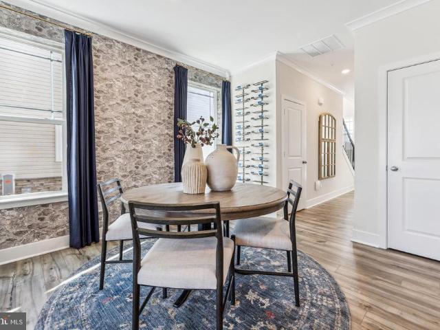 2129 Winterberry Lane