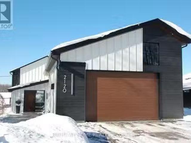 2120 Du Chateau Avenue, Clarence Rockland, ON, K4K 1J3 house.