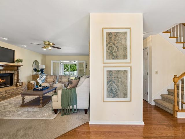 2120 Iroquois Ct