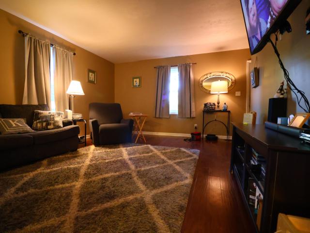 2120 Knob Hill Drive