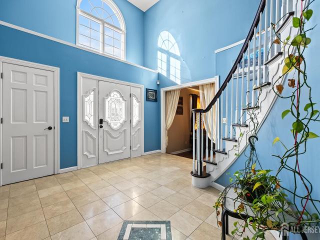2121 Audubon Avenue