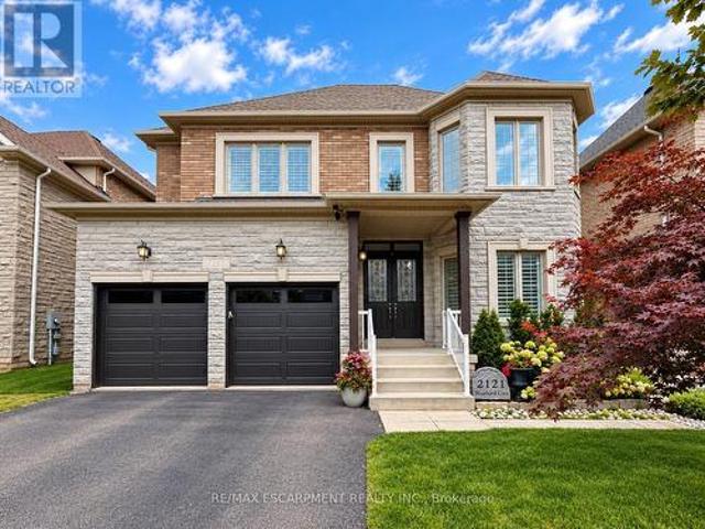 2121 Blackforest Crescent, Oakville, ON, L6M 4T6 house for sale | Listing ID W13787 | Royal LePage