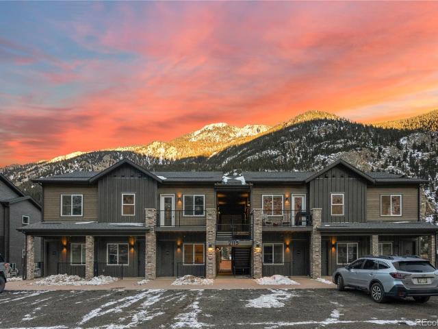 2121 Hummingbird Way # 204