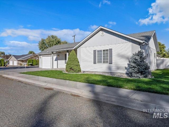 2122 Bitterbrush Ct