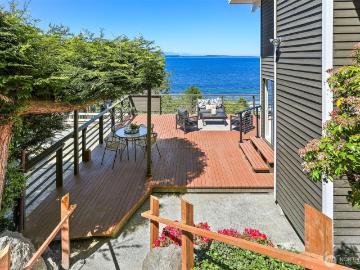 2122 Halleck Ave SW, Seattle, WA 98116 | MLS #2515