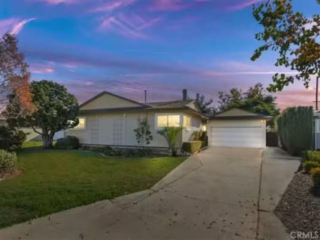 2122 W HARLE AVE, ANAHEIM, CA 92804