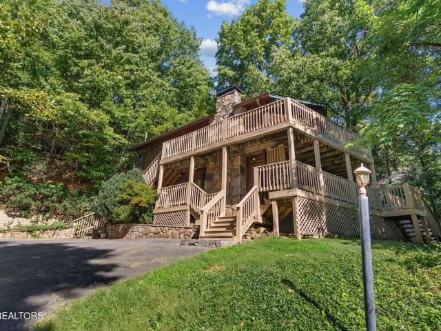 2123 Luzerne Drive