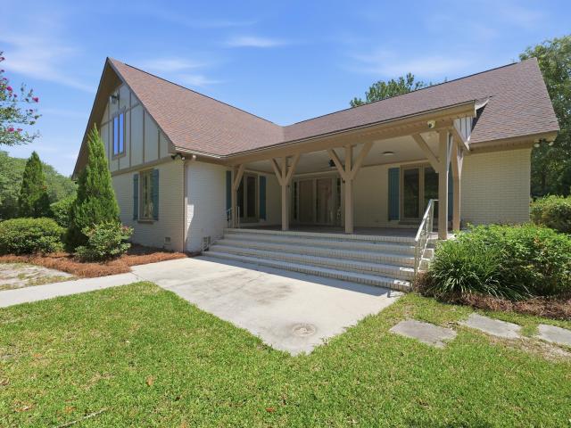 2123 Wampee Drive