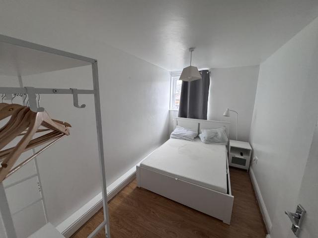 212 212A, Brick Lane, London E1, 2 bed flat to rent, £2,600 pcm | PrimeLocation