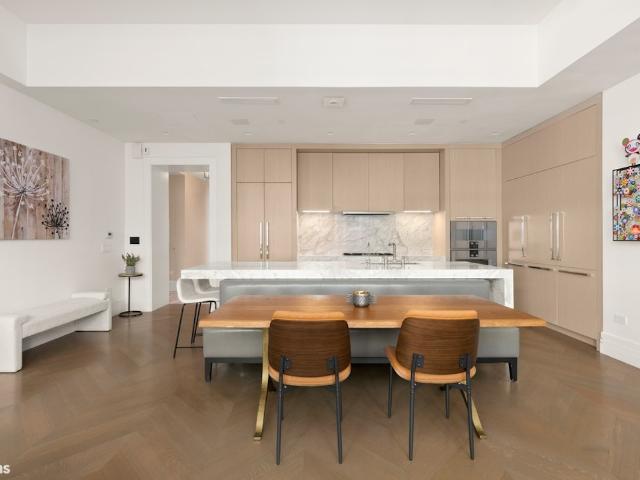 212 5TH Avenue 12C