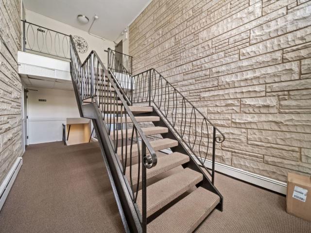 212 Collen Drive # 121