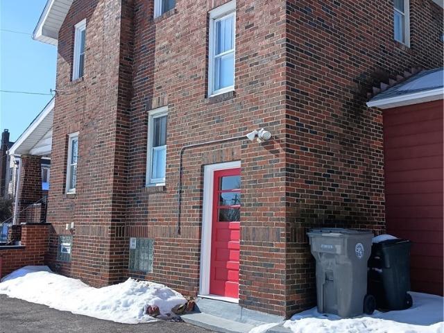 212 Curry Place