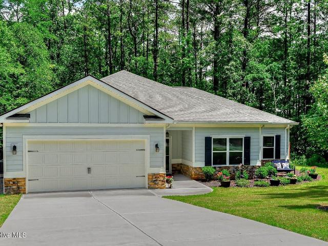 212 Deveraux Point