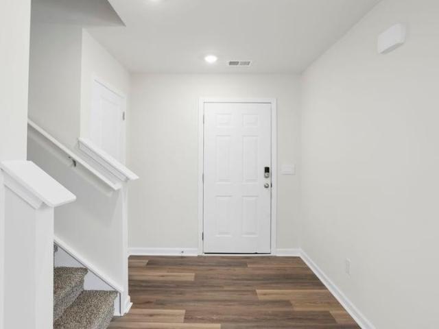 212 Deskin Lane