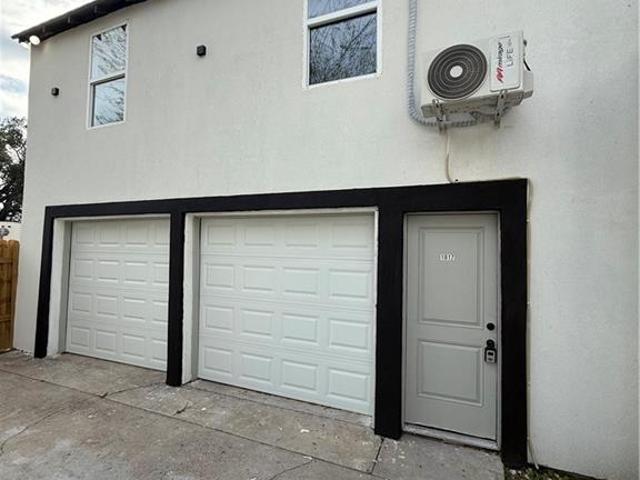 212 E 11th Street