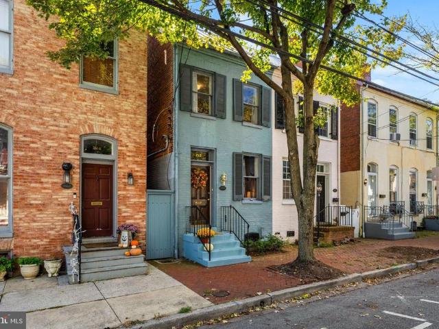 212 E 3Rd Street