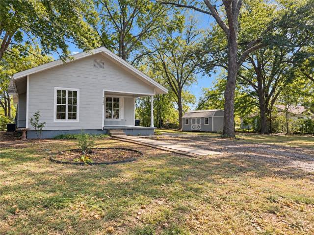 212 E Street