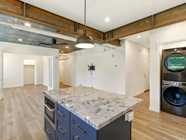 212 Eaton Rd, Unit 1, San Mateo, CA 94402 | MLS #ML82031