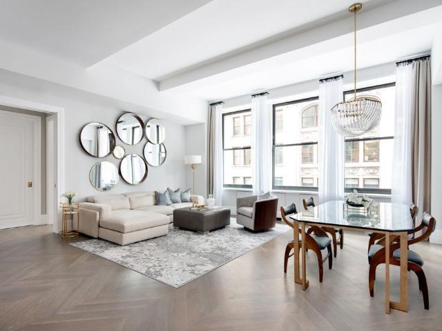 212 Fifth Avenue, New York, NY