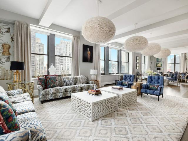 212 Fifth Avenue, New York, NY
