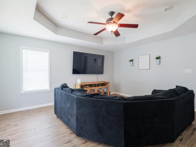 212 Hilltop Circle