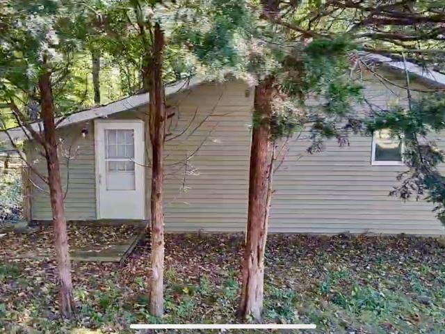 212 Lake Hart