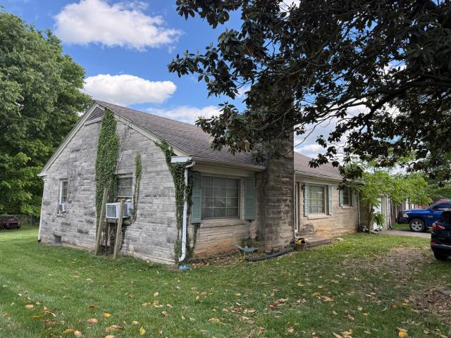 212 Lexington Street
