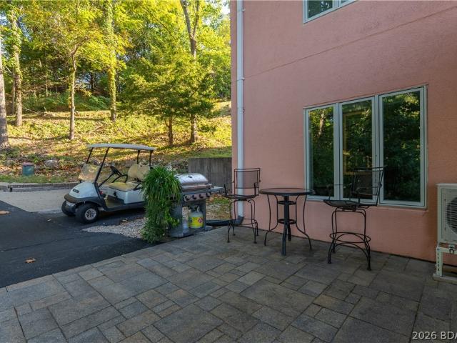 212 Northport Drive 212