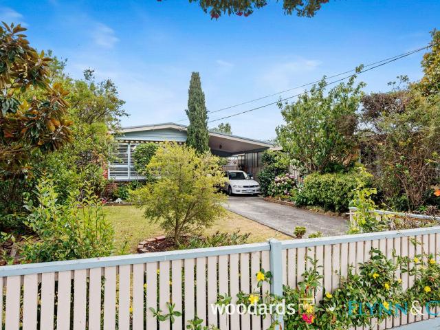 212 Ninth Avenue South, Rosebud