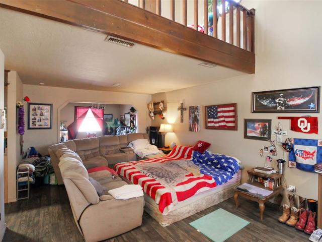 212 S Mockingbird Lane