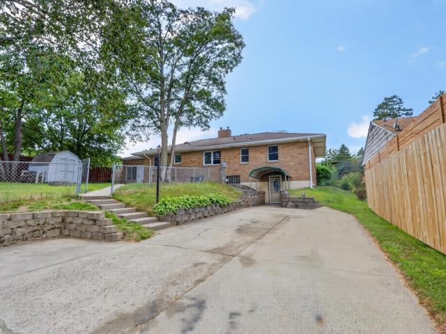 212 S Pokegama Avenue