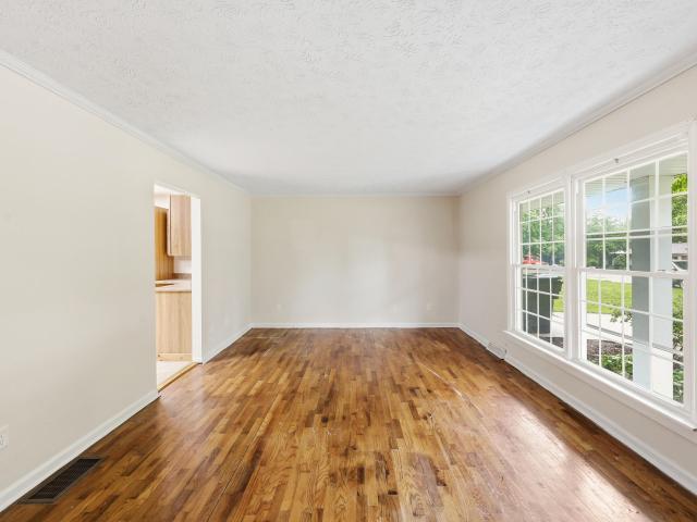 212 Sequoyah Trail