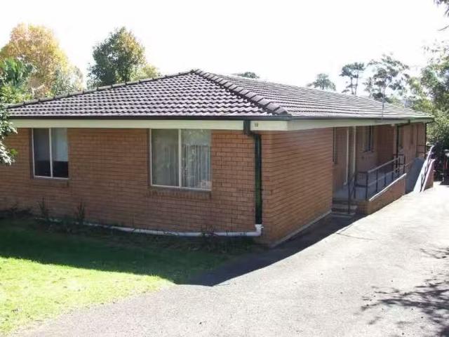 2/12 Sinclair Street, Gosford Apartment for rent Listed by Go.