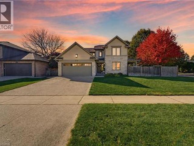 212 Stadacona Avenue, Ancaster, ON, L9G 4K1 house for sale | Listing ID 40873 | Royal LePage