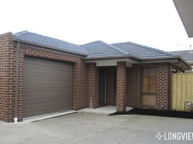 2/12 stellato place, hampton park, vic, 3976