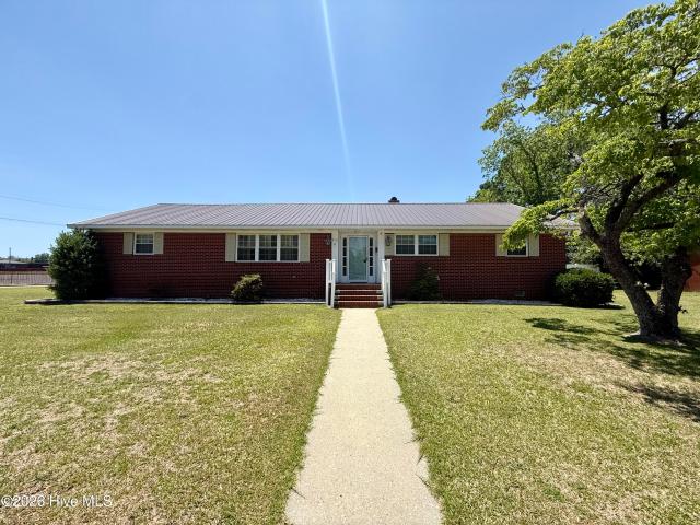 212 Sunset Drive