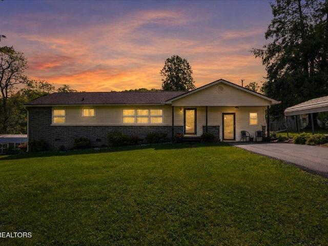 212 Sunset Drive